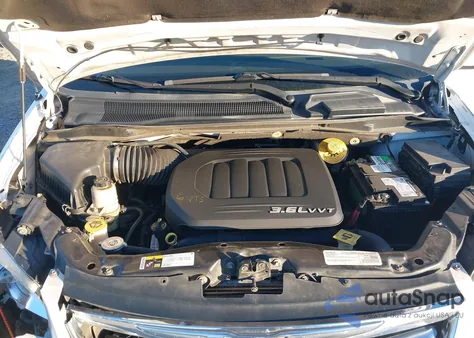 2016 Chrysler Town & Country Limited Platinum from USA, damaged, VIN 2C4RC1GG0GR105192